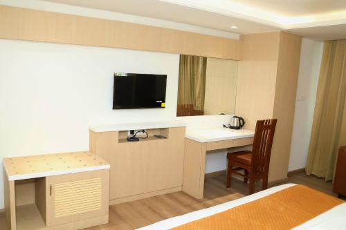 Bareilly Hotel | Discover Hotel Radiance: Family-Friendly with Breakfast Options