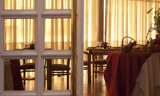 Castelo Branco Hotel | Discover Hotel Rainha D. Amelia: Arts, Leisure & Spa