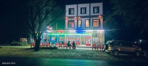 Shri Madhopur Hotel | Hotel Rajdhani Palace