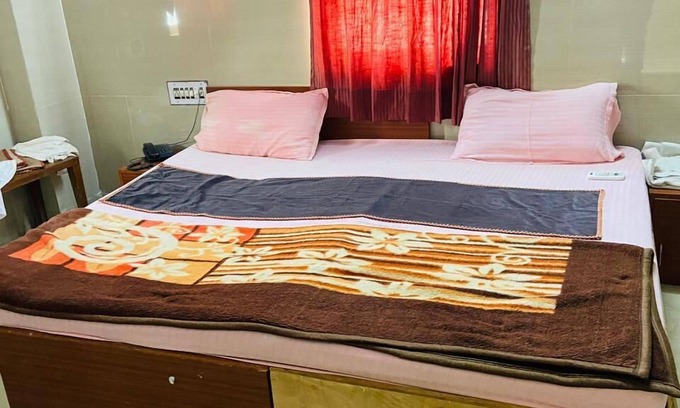 Shiv Hotel | Hotel RajKamal
