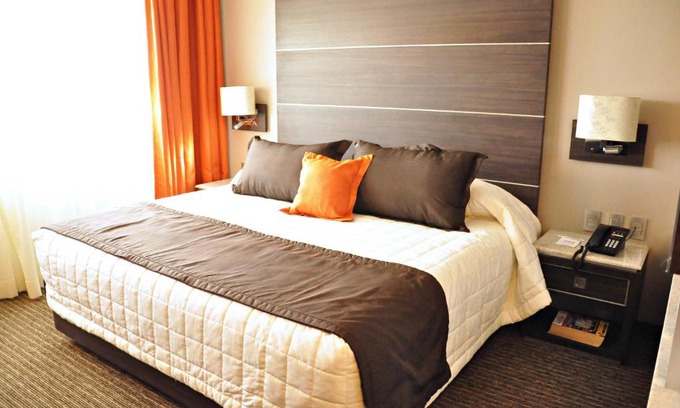 Downtown Queretaro Hotel | Discover Hotel Real Alameda de Queretaro with Pool & Views
