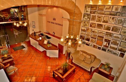 Tula de Allende Hotel | Budget-Friendly Hotel Real Catedral with Breakfast & Family Care