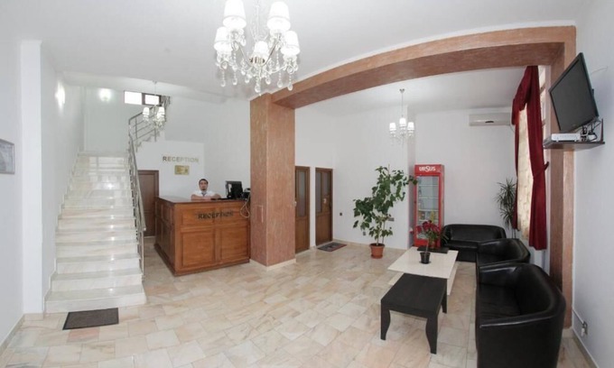 Chiscani Hotel | Budget-Friendly Hotel Rebis International with Family Amenities
