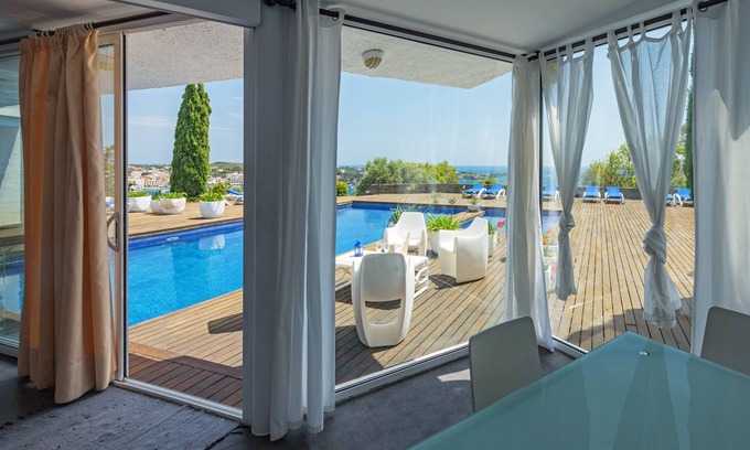 Cadaques Hotel | Discover Hotel Rec de Palau: Pool, Spa & High Ratings