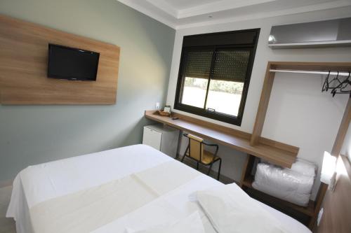 Jaboticabal Hotel | Discover Comfort at Hotel Recreio São Jorge with Pool & Pets