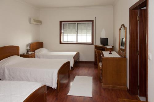 Agueda Hotel | Relax at Residencial O TRINDADE with Pool and Dining