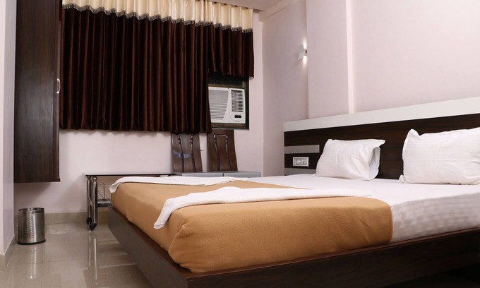 Vasai East Hotel | Discover Comfort at Hotel Regency Vasai with Family Amenities