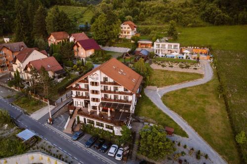 Sovata Hotel | Relax at Hotel Relax Sovata: Pool, Spa & Top Guest Rating