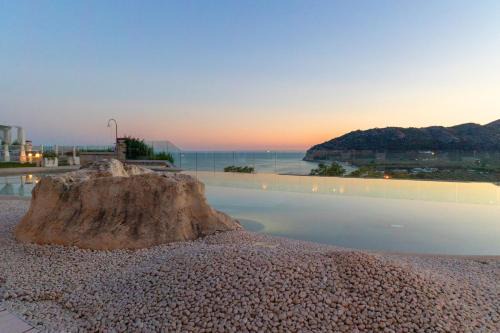 Mattinata Hotel | Discover Hotel Residence Il Porto: 4-Star Pet-Friendly Stay