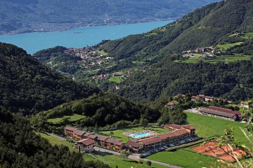 Tremosine Hotel | Discover Hotel Residence La Pertica with Oceanfront Charm