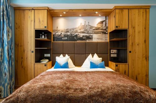 Passau Hotel | Relaxing Retreat at Hotel Residenz Passau - Pet Friendly Stay