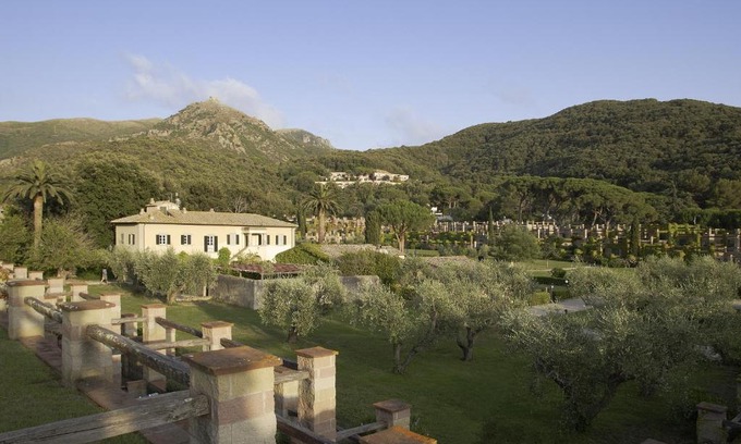 Bagnaia Resort | Relax at Residenza Sant’Anna Del Volterraio with Ocean Views