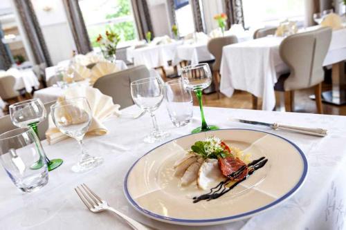 Muhlbach-sur-Munster Hotel | Pet-Friendly Stay at Hotel Restaurant Perle Des Vosges