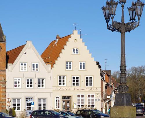 Glueckstadt Hotel | Experience Oceanfront Comfort at Hotel Restaurant Anno 1617