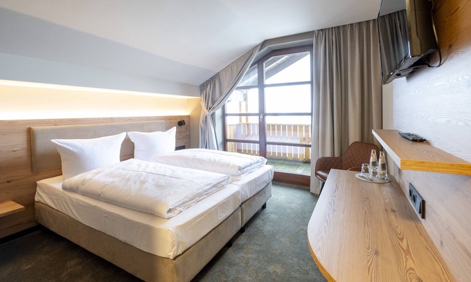 Petersberg Hotel | Eco-Friendly Getaway at Hotel-Restaurant Berghof