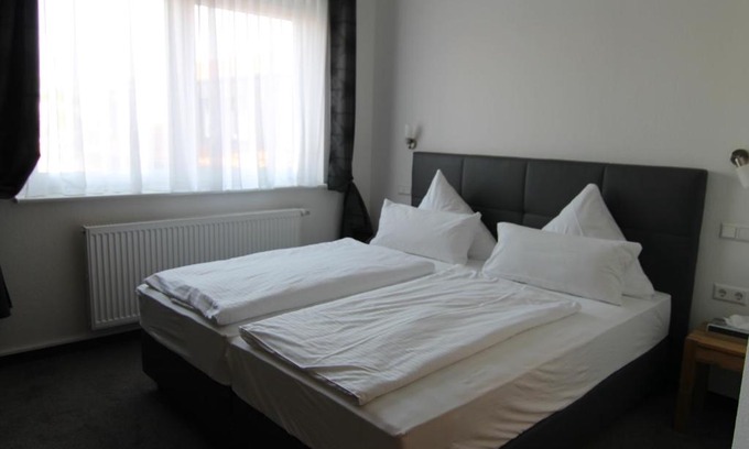 Wolfsburg Hotel | Guest Rated 9/10 at Hotel & Restaurant Blume - Pet Friendly