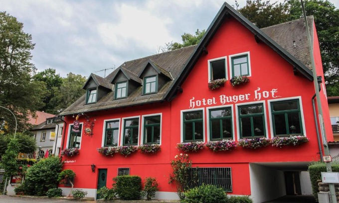Bamberg House | Cozy Hotel-Restaurant Buger Hof: Pet & Child Friendly Stay