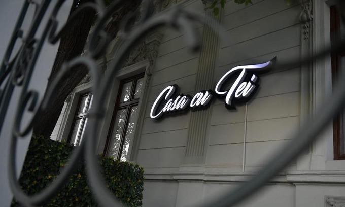 Craiova Hotel | Hotel Restaurant Casa Cu Tei Craiova