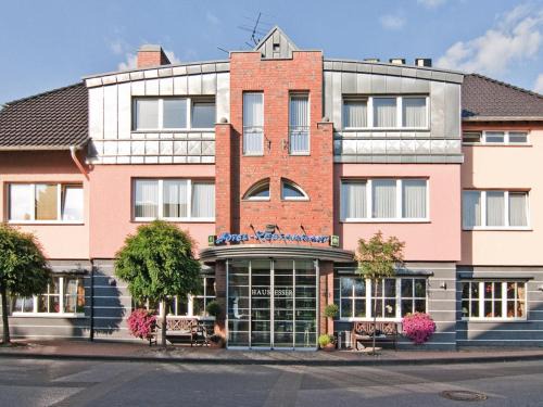 Wegberg Hotel | Discover Comfort at Hotel Restaurant Esser - Pet Friendly Stay