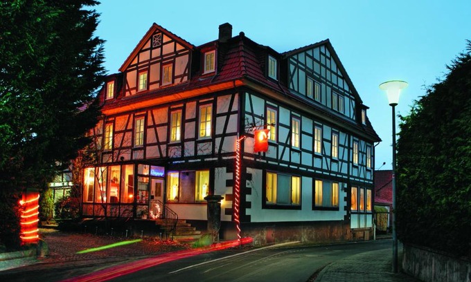 Gross Schneen Hotel | Comfortable Stay at Hotel-Restaurant Schillingshof