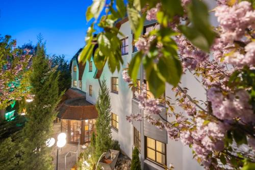 Boeblingen Hotel | Pet-Friendly Hotel & Restaurant Zum Reussenstein: Rated 8.9