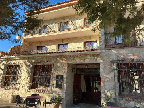 Vega del Codorno Hotel | Relaxing Stay at Hotel Restaurante Rio Cuervo with Dining