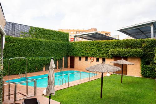 Valdemoro Hotel | Explore Hotel Reston Valdemoro: Oceanfront and Pet Friendly