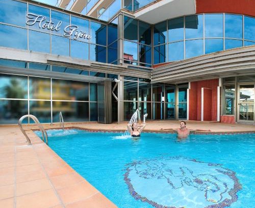 Grau i Platja Hotel | Experience Relaxation at Hotel RH Gijón & Spa with Pool