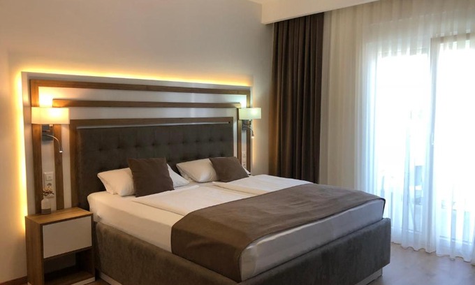 Rheinfelden Hotel | Discover Hotel Rheinbrücke: Pet-Friendly & Family-Oriented