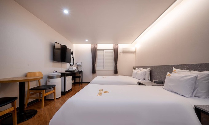 Dong-Gu Hotel | Eco-Friendly Hotel Ribero: Family Comfort in Gwangju