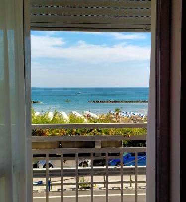 Pesaro Hotel | Relax at Hotel Ristorante Miramare with Oceanfront Views