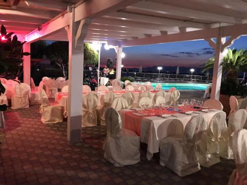 Albanella Hotel | Pet-Friendly Hotel Ristorante Paradiso with Ocean View