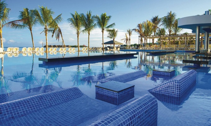 Montego Bay Resort | Relaxing Riu Reggae - Adults Only All Inclusive Escape