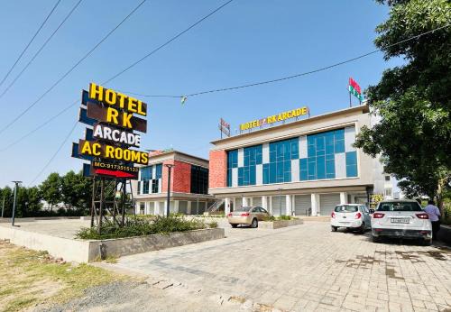 Viramgam Hotel | Budget-Friendly Rk Arcade Hotel with Family & Pet Amenities