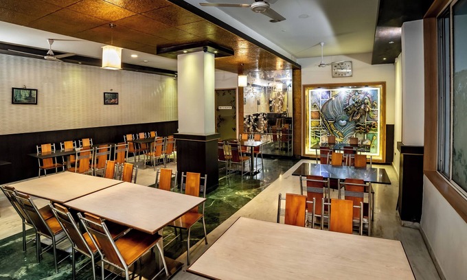 Krishnagiri Hotel | Hotel RKV Residency