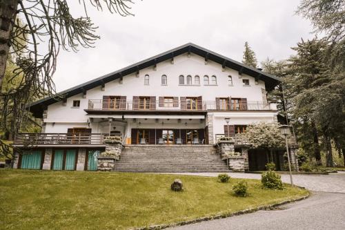 Esino Lario Hotel | Hotel Rosa delle Alpi