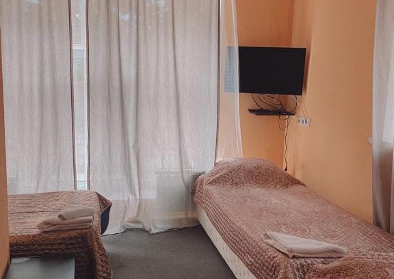 Sovetsky City District Hotel | Pet-Friendly Hotel Rose NN with Pool & Breakfast Options