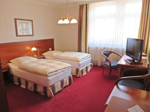 Hagenow Hotel | Discover Comfort at Hotel Roseneck - Pet Friendly & Family Ready