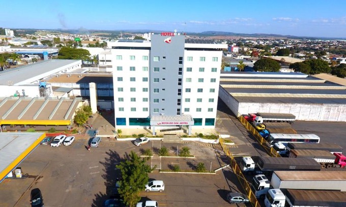 Patrocinio Hotel | Discover Hotel Rota Do Sol: Family-Friendly & Accessible
