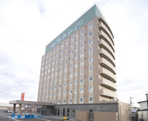 Noshiro Hotel | Comfortable Stay at Hotel Route-Inn Noshiro with Family Dining