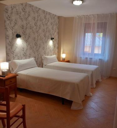 Otero de Guardo Hotel | Relax at HOTEL RURAL ORQUIDEA: Pet-Friendly Retreat