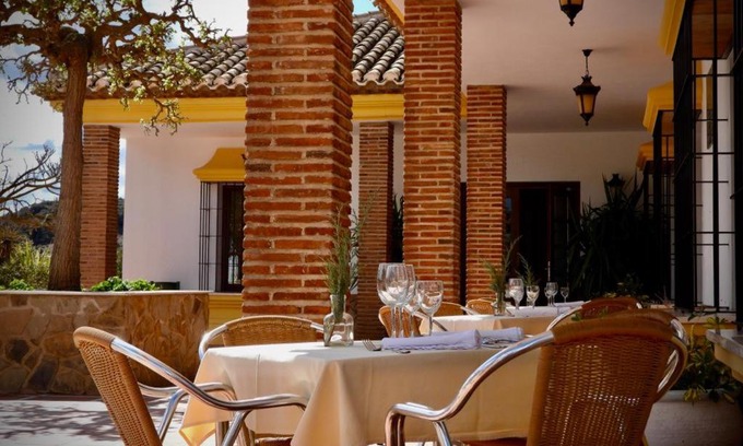 Archidona Hotel | Cozy Hotels in Archidona, Spain with Oceanfront Views