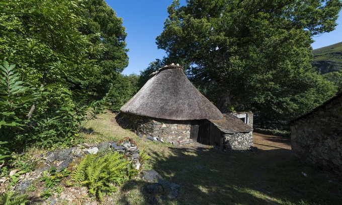 Pereda de Ancares House | Relaxing Retreat at Hotel Rural Valle de Ancares