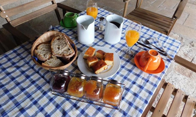 Bayo House | Oceanfront Escape at Hotel Rustico Casa Do Vento