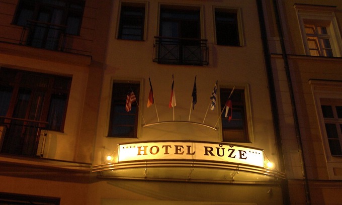 City Centre Hotel | Experience Comfort at Hotel Ruze - 4 Star with Spa & Dining