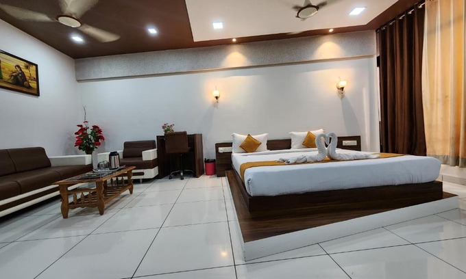 Morbi Hotel | Cozy Hotel Sai Residency Morbi with Breakfast Included