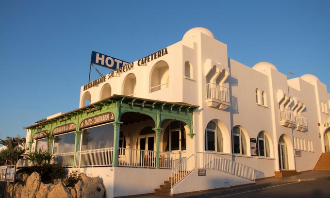 La Parata Hotel | Oceanfront Bliss at Hotel Sal Marina – Rated 8.7/10