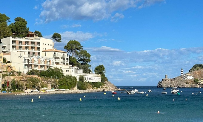 Soller Hotel | Discover Hotel Salino Port Soller: Oceanfront with Pool