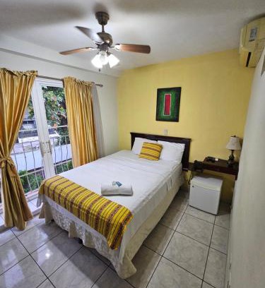 San Salvador Hotel | Budget-Friendly Hotel San Jose Hostal with Delicious Breakfast