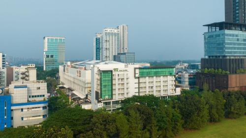 Serpong Hotel | Relaxing Stay at Hotel Santika BSD City-Serpong with Spa